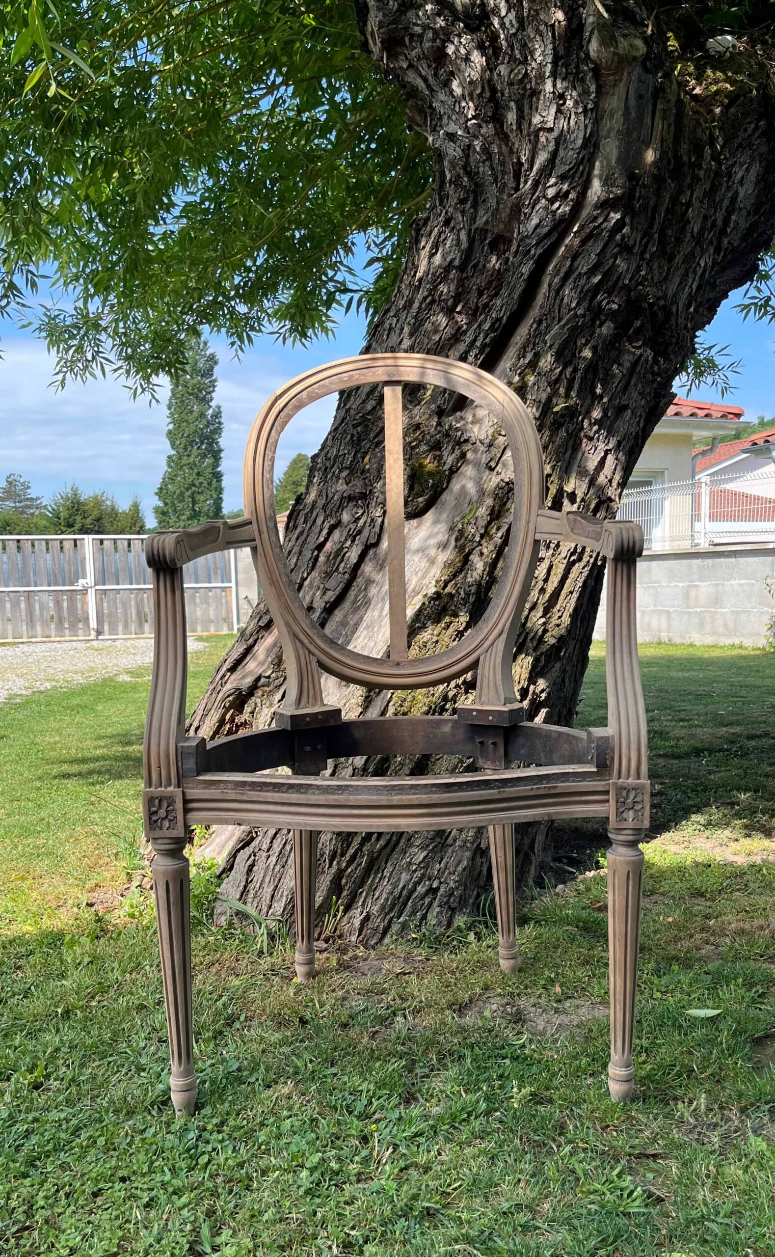Fauteuil ancien style louis 15